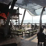 Uv Bar And Guest House
